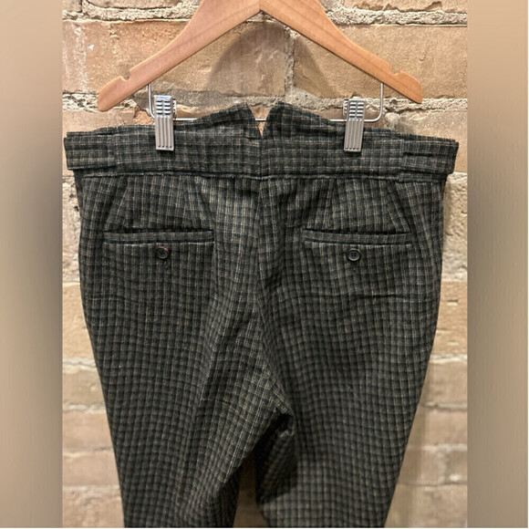 Miu Miu  Virgin Wool Knee-Length Shorts Sz 38 - Picture 7 of 12